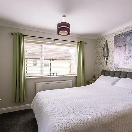 Smiley 3 Bedrooms Sleeps 6 To 8 Prázdninový dům Filey