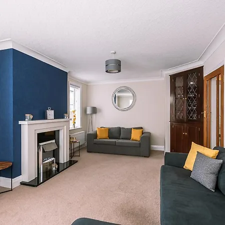 Smiley 3 Bedrooms Sleeps 6 To 8 Filey